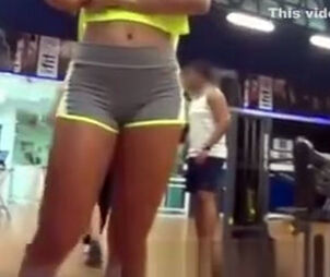 Super-steamy gym doll cameltoe and workout