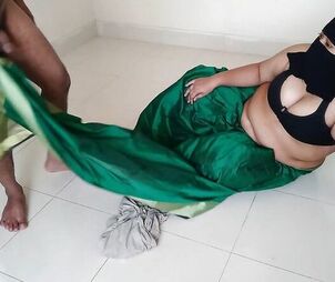 Rahul Desi naukrani ko Jabardasti choda (Indian uber-sexy